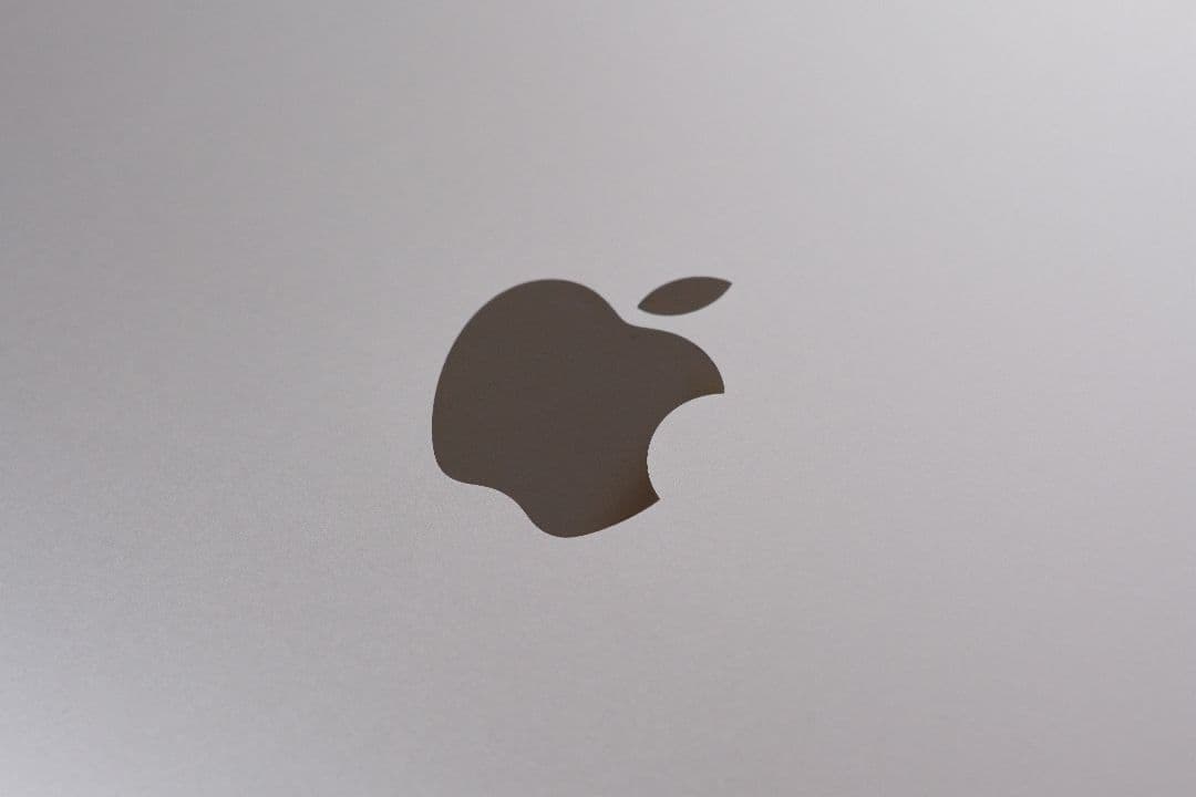 【充放電60回】12インチMacBook 2017 m3 16GB