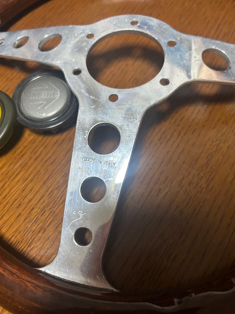 正規品momo モモ スーパーインディ ステアリング ハンドル ナルディ ウッド