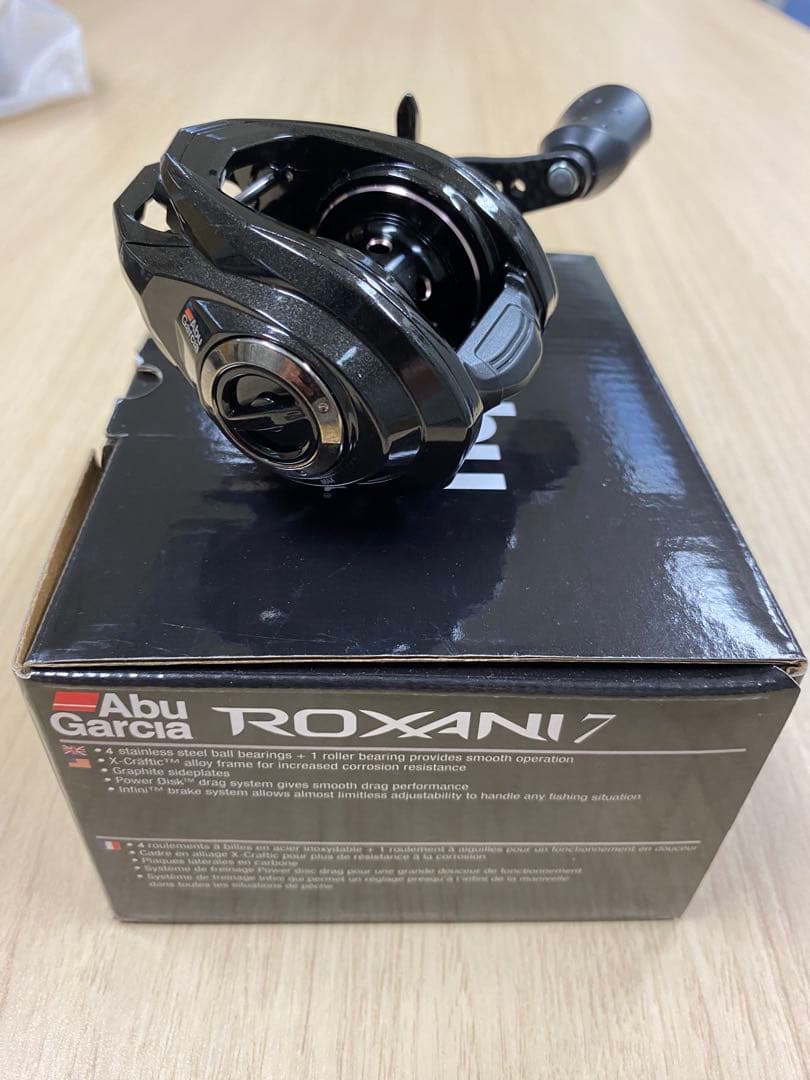 アブガルシア ベイトリール　ロキサーニ7（旧モデル）bf8純正スプール付き