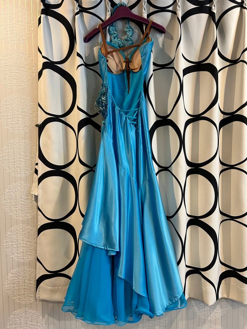 青のサテン社交ダンスレッスンウェア