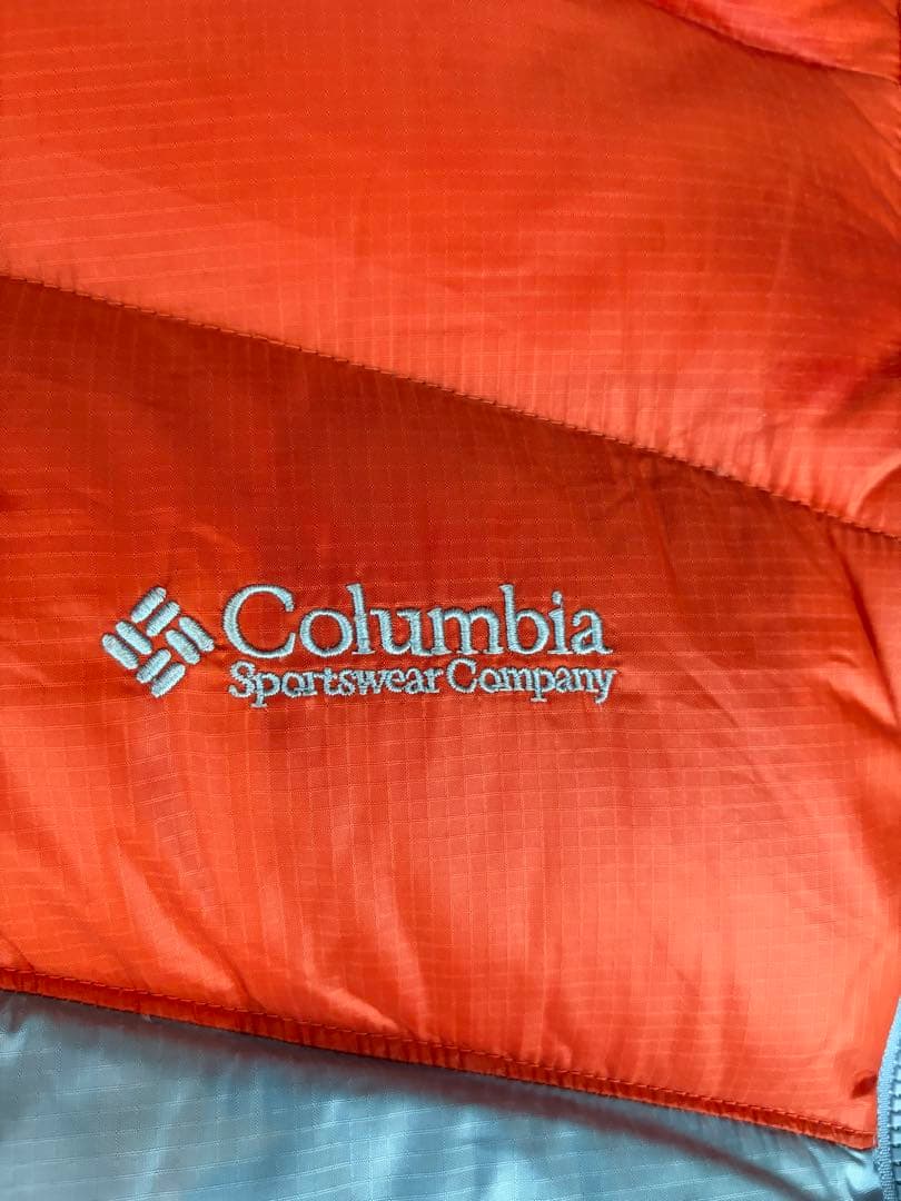 Columbia フード付きダウンジャケット M