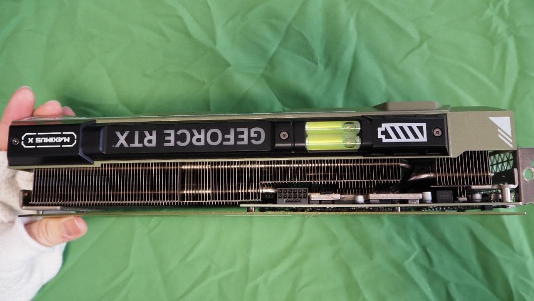 グラフィックボード・グラボ・ビデオカード RTX 4070 Ti Super 16GB Gallardo Triple