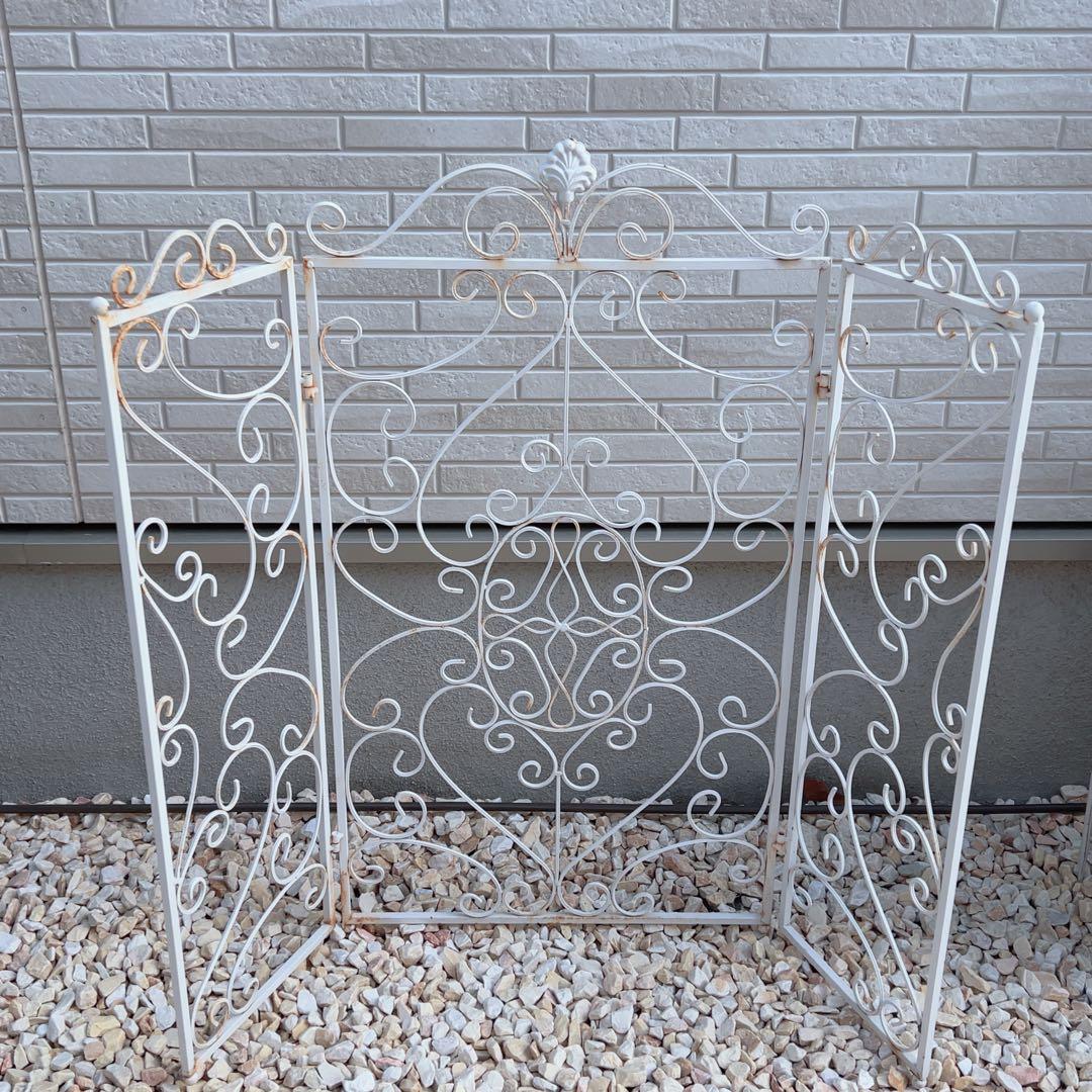 シャビーなホワイトアイアンのトレリス3連結＊3way