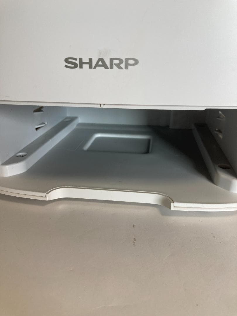 ぴろ　シャープ 衣類乾燥除湿機 (CV-P60-W) 除湿機 プラズマ