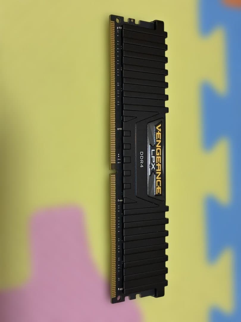 Vengeance DDR4 16GB 3200MHz 1枚