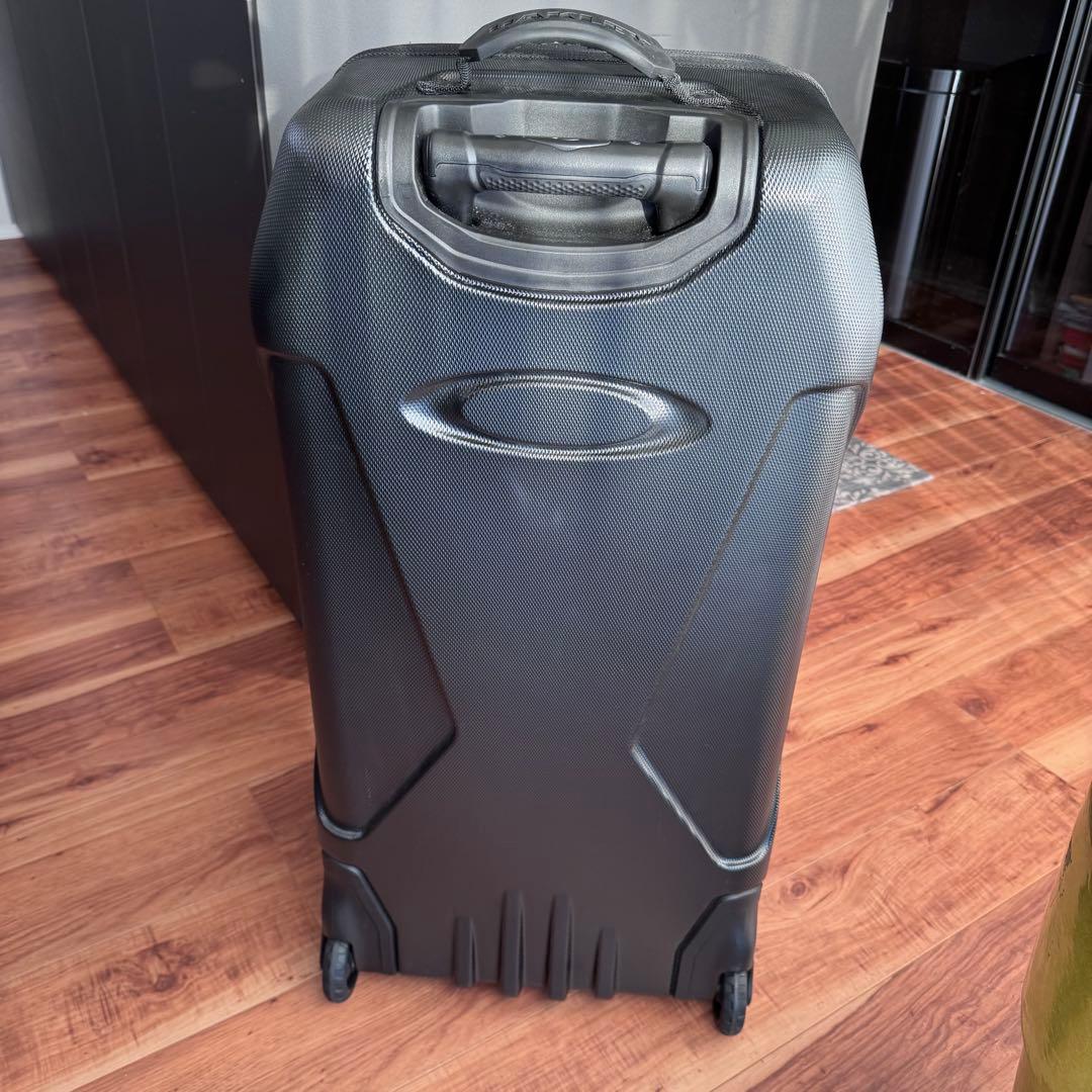 Oakley Factory Pilot スノーボードバッグ ブラック