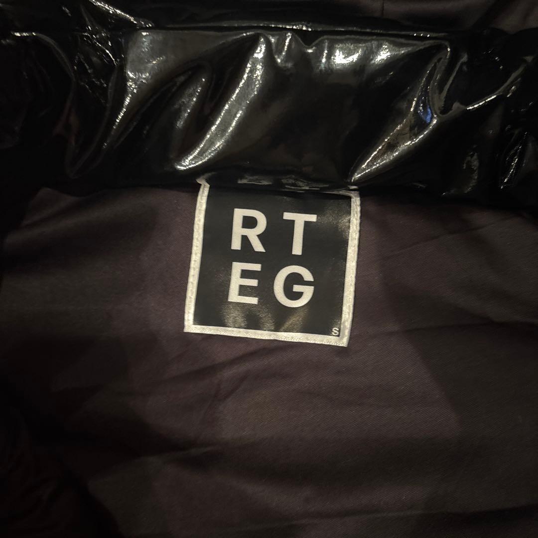 アダムスジャグラーダウンジャケットヤリラ