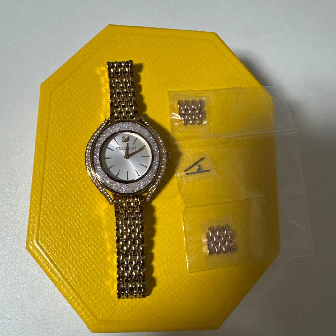 スワロフスキー 腕時計　ウオッチ