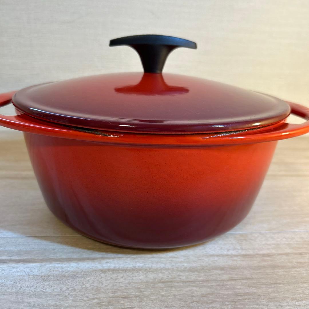 ルクルーゼ　センセーション　ココット　22cm チェリーレッド 両手鍋 鍋