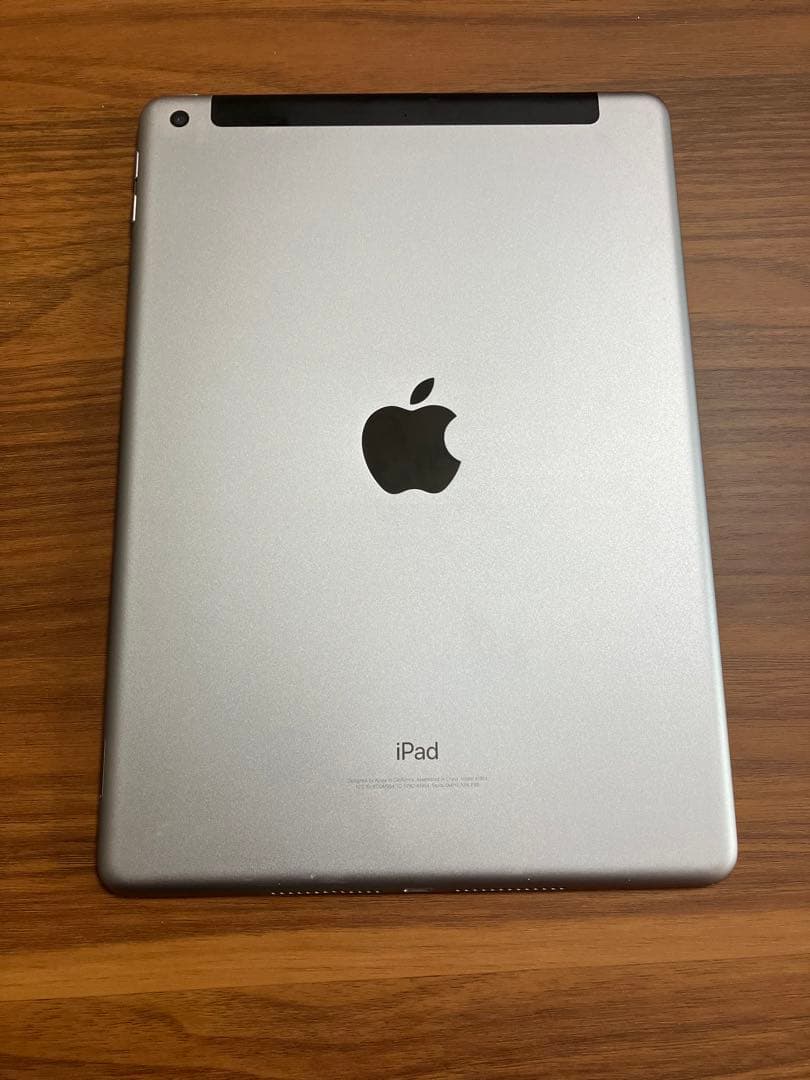 Apple iPad (第6世代) 32GB スペースグレー 本体