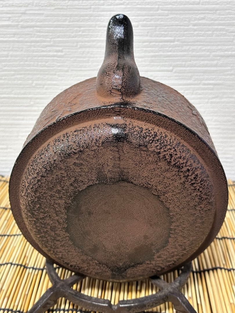 未使用品、付属品付　南部運南堂 鍋元 楓紋様 南部鉄瓶　南部鉄器　調理器具