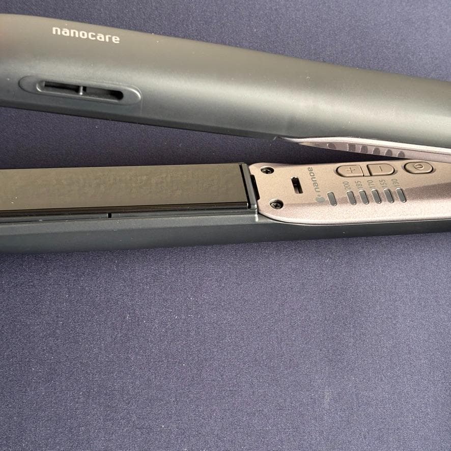 【美品・動作済】パナソニック ストレートアイロン ナノケア 黒 EH-HS9J