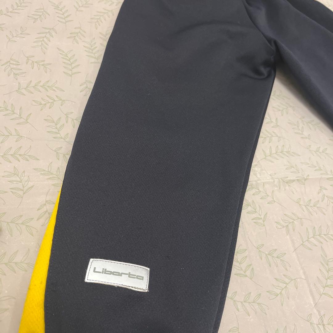 【美品】リベルタサッカースクールジャージ上下　115