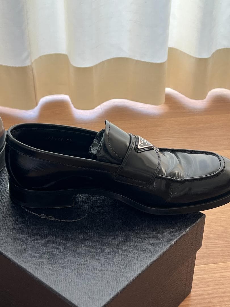 PRADA ブラックレザー ローファー 8.5