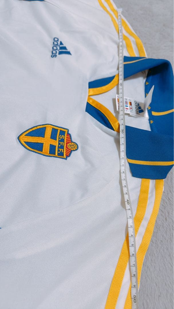 サッカー スウェーデン代表 アウェイ ユニフォーム