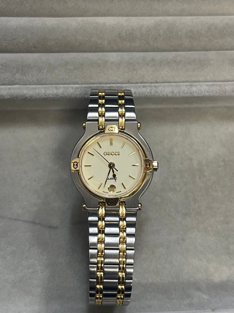 グッチの9000Lシリーズのクォーツ式腕時計 腕時計 クォーツ ウォッチ 時計