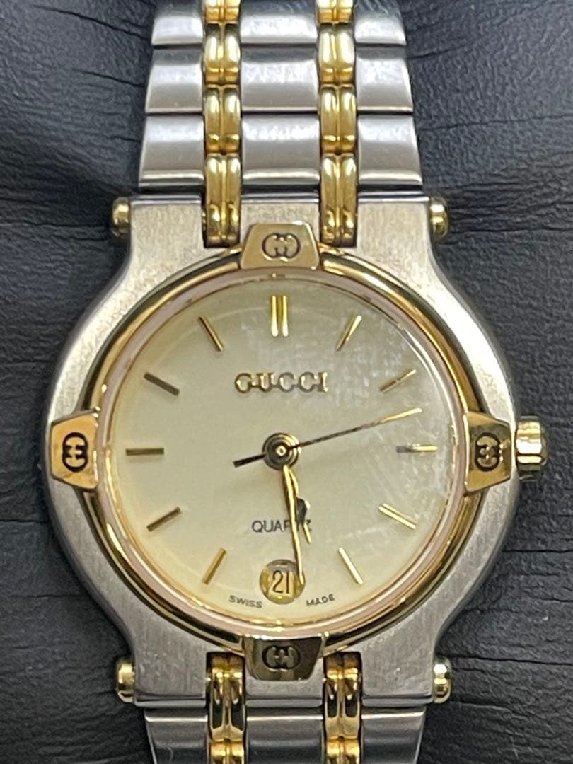 グッチの9000Lシリーズのクォーツ式腕時計 腕時計 クォーツ ウォッチ 時計