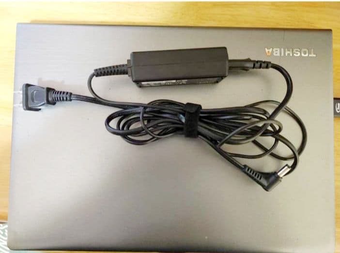 モデル番号RX63, Windows10 Core i3 8GBメモリ