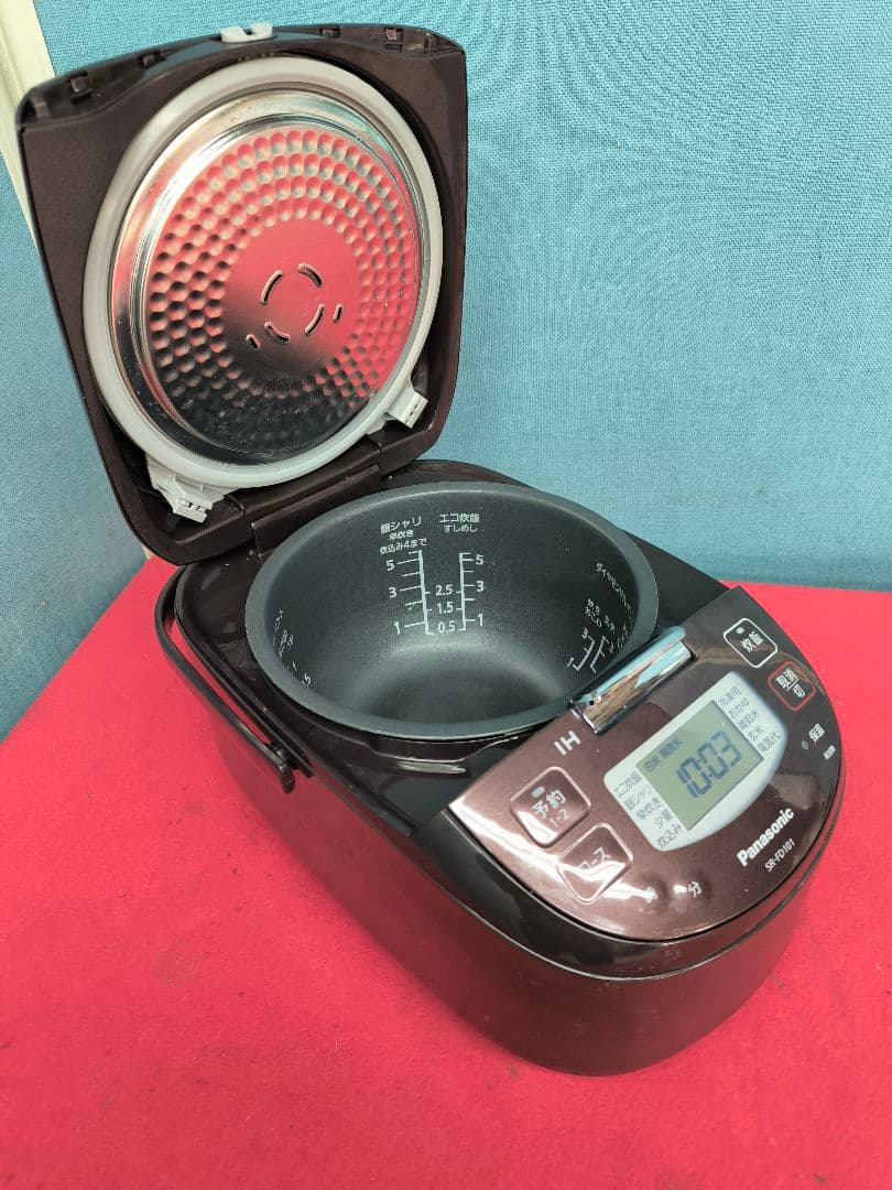 2023年製　パナソニック IH炊飯器5.5合炊き　 SR-FD101-T