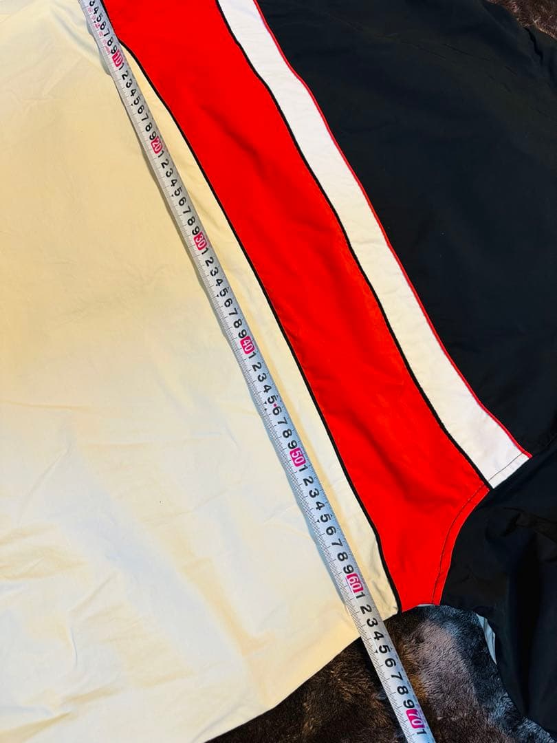 美品 DIESELディーゼル ナイロンジャケット ドローコード付き 短丈