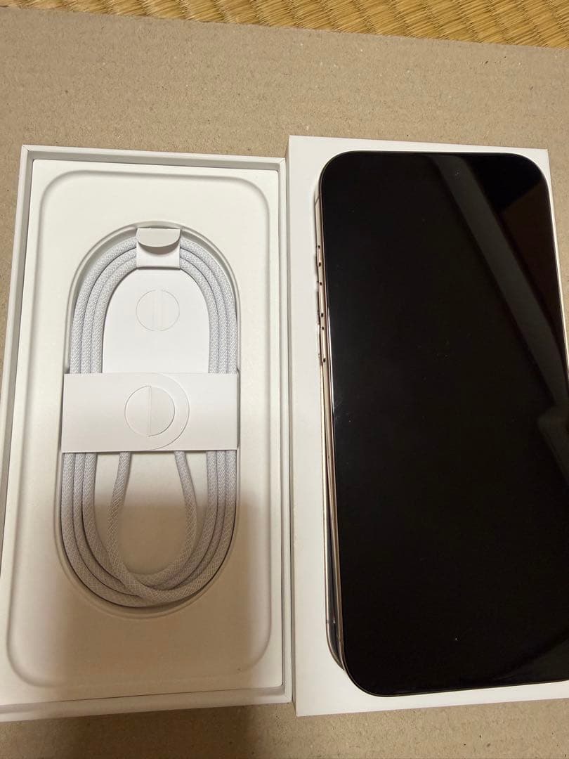 [超美品] iPhone16Pro Max 512GBデザートチタニウム