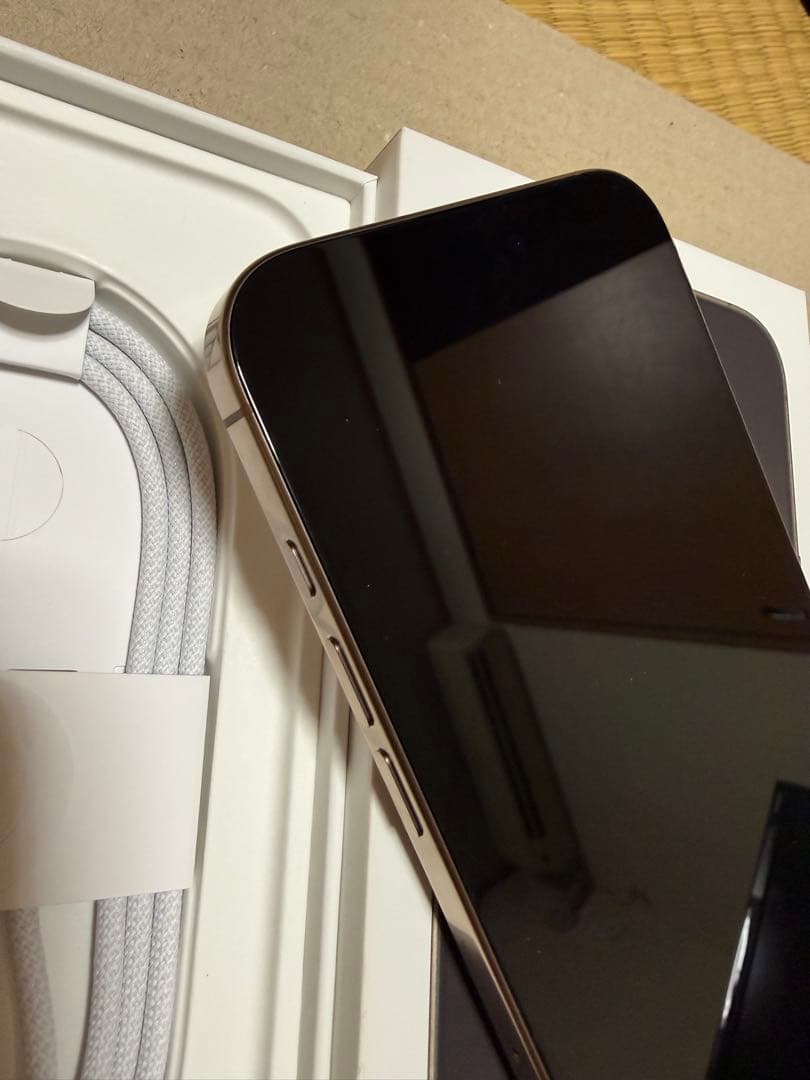 [超美品] iPhone16Pro Max 512GBデザートチタニウム