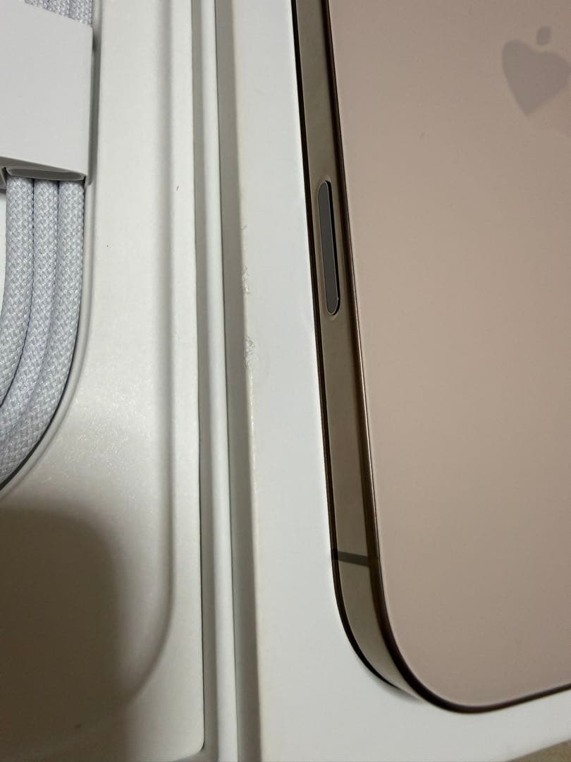 [超美品] iPhone16Pro Max 512GBデザートチタニウム