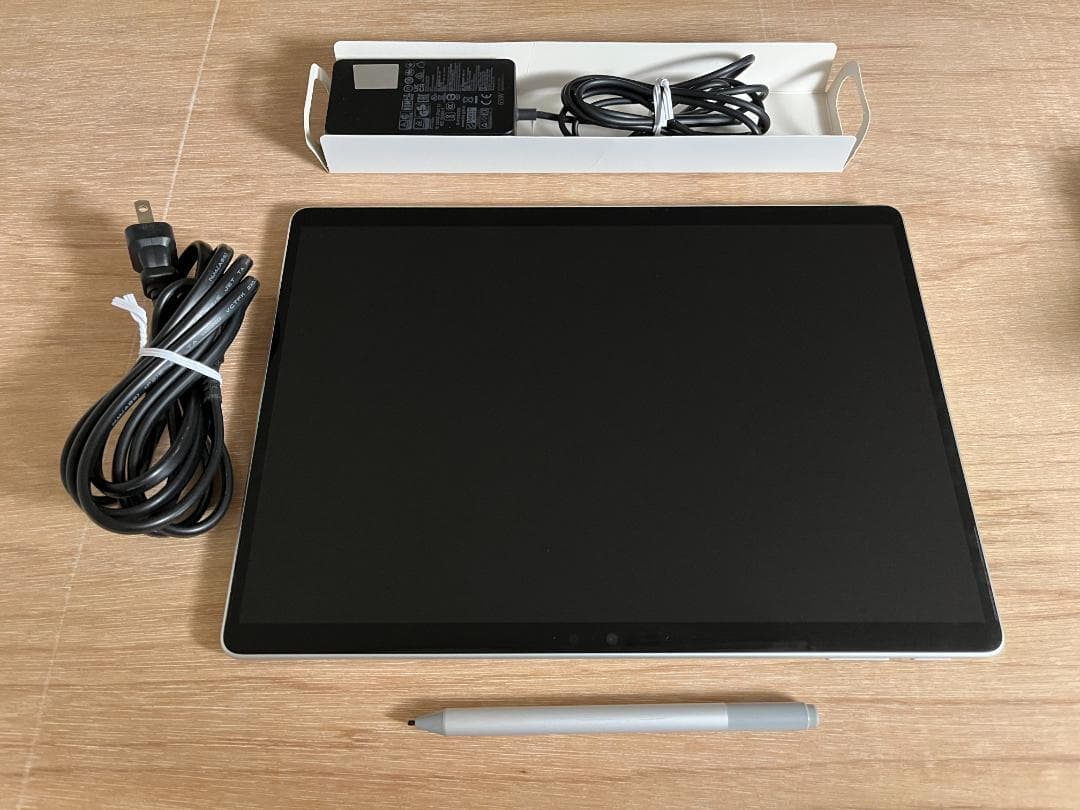 Surface Pro 9 i5 /8GB/512GB 中古美品 SSD換装済