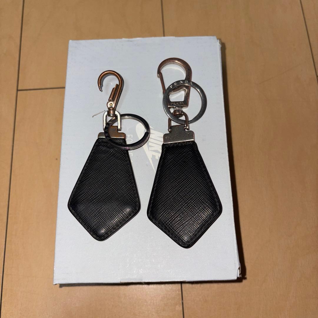 PRADA ブラック ナイロン キーホルダー 2個セット