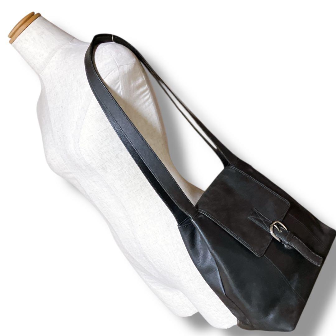 ダコタ 日本製 肩掛け可 オールレザー フラップ ショルダーバッグ ブラック