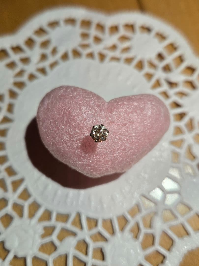 〈交渉中〉0.263カラット ダイヤモンドピアス(片耳用)