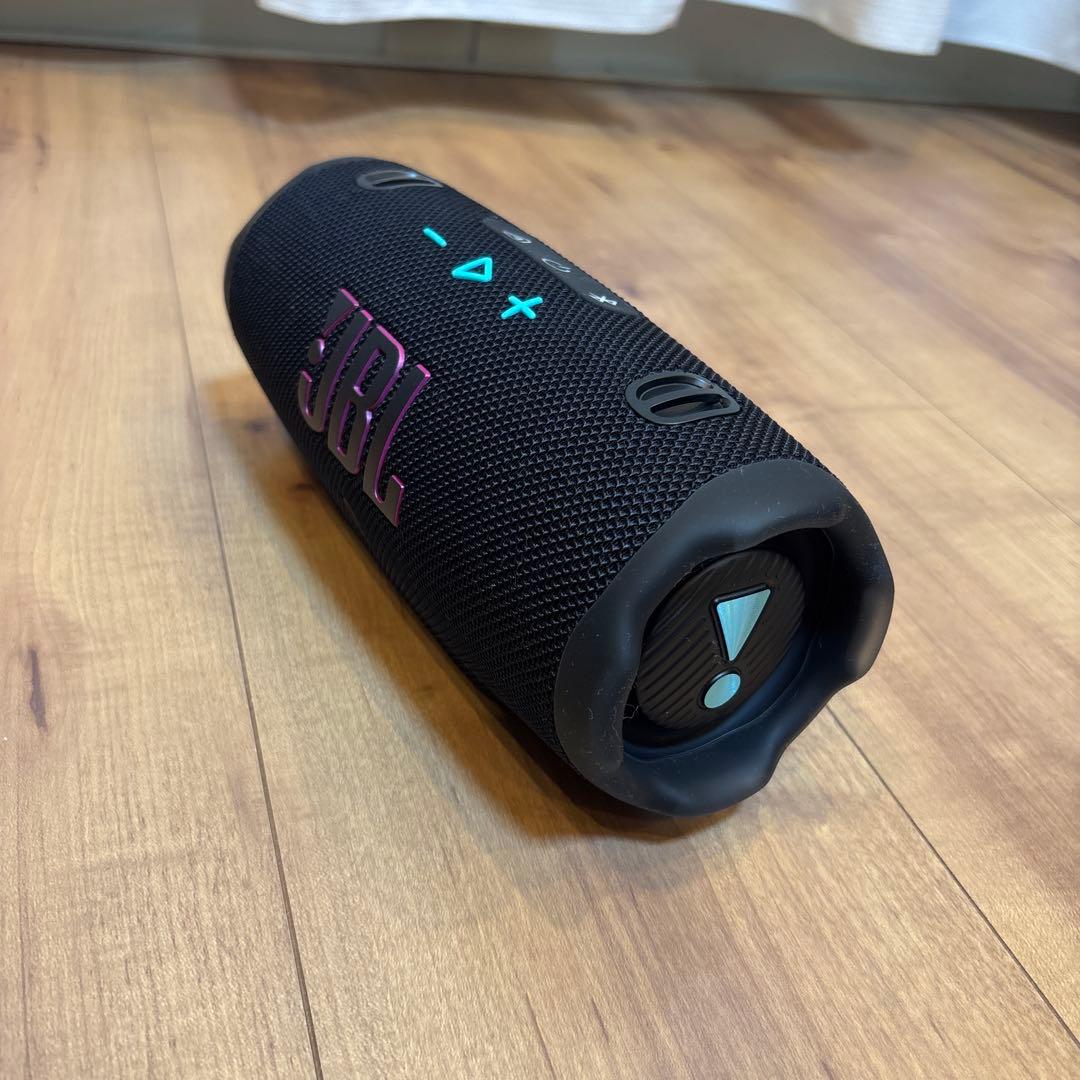 JBL Charge 6 ブラックアンドオレンジ