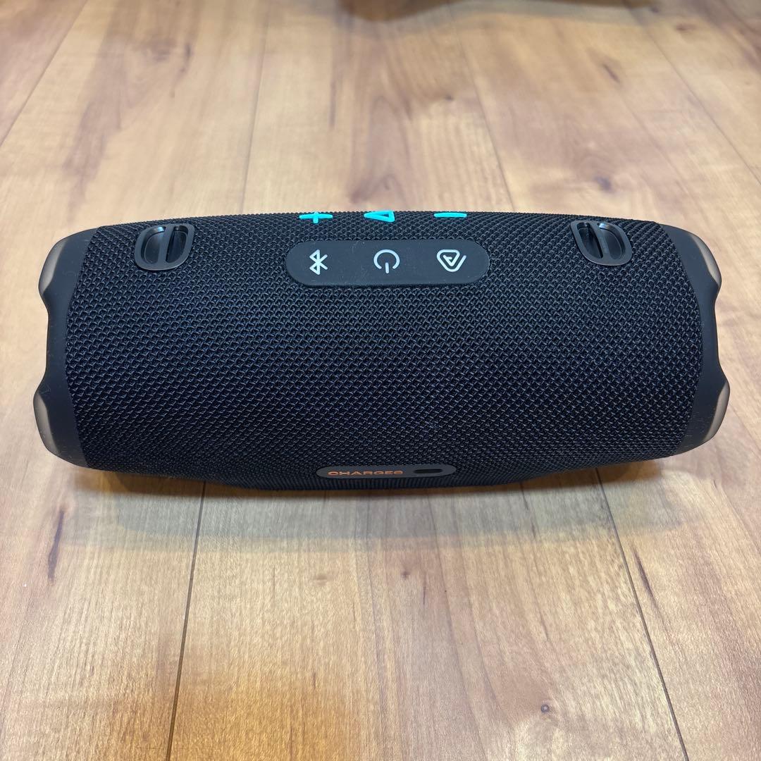 JBL Charge 6 ブラックアンドオレンジ