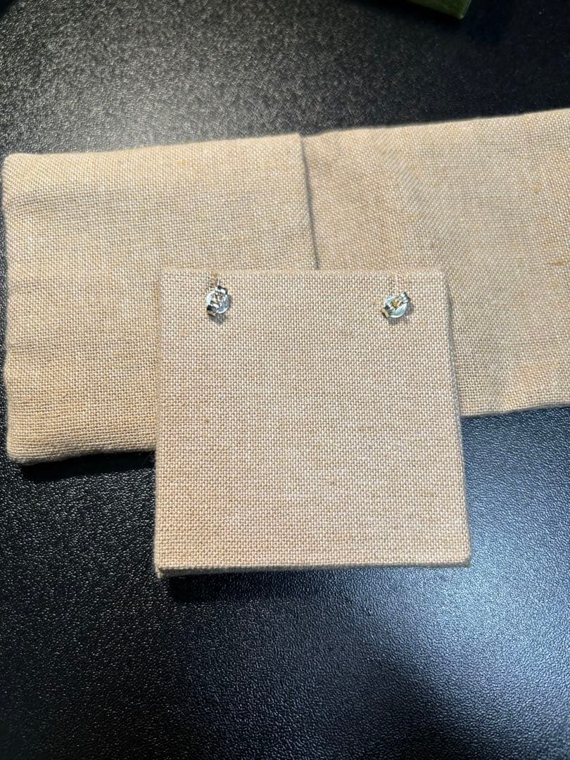 GUCCI ダブルG フラワー スタッズ ピアス