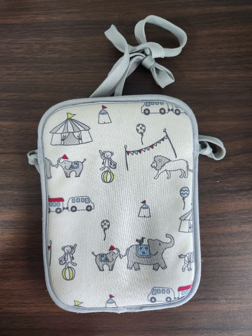 GREEN LABEL RELAXING 抱っこ紐・保冷保温シート付