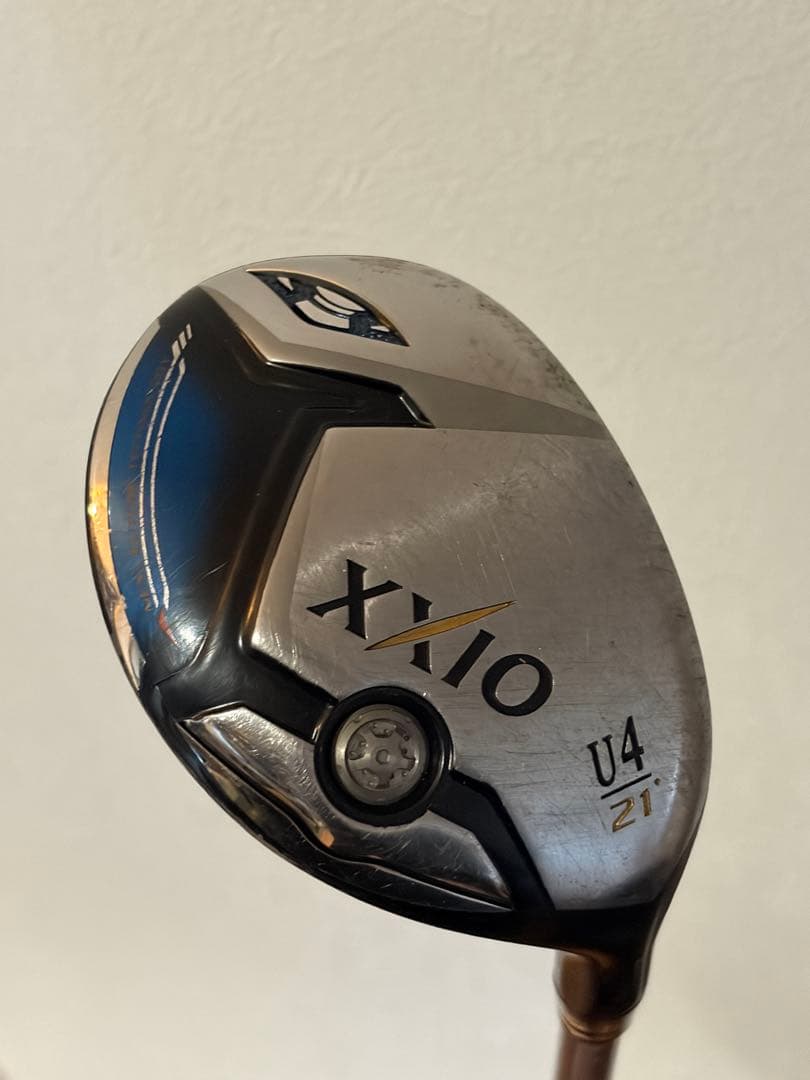 ゼクシオ（XXIO） 他 キャディバッグ・ゴルフクラブ10本・ボール等のセット