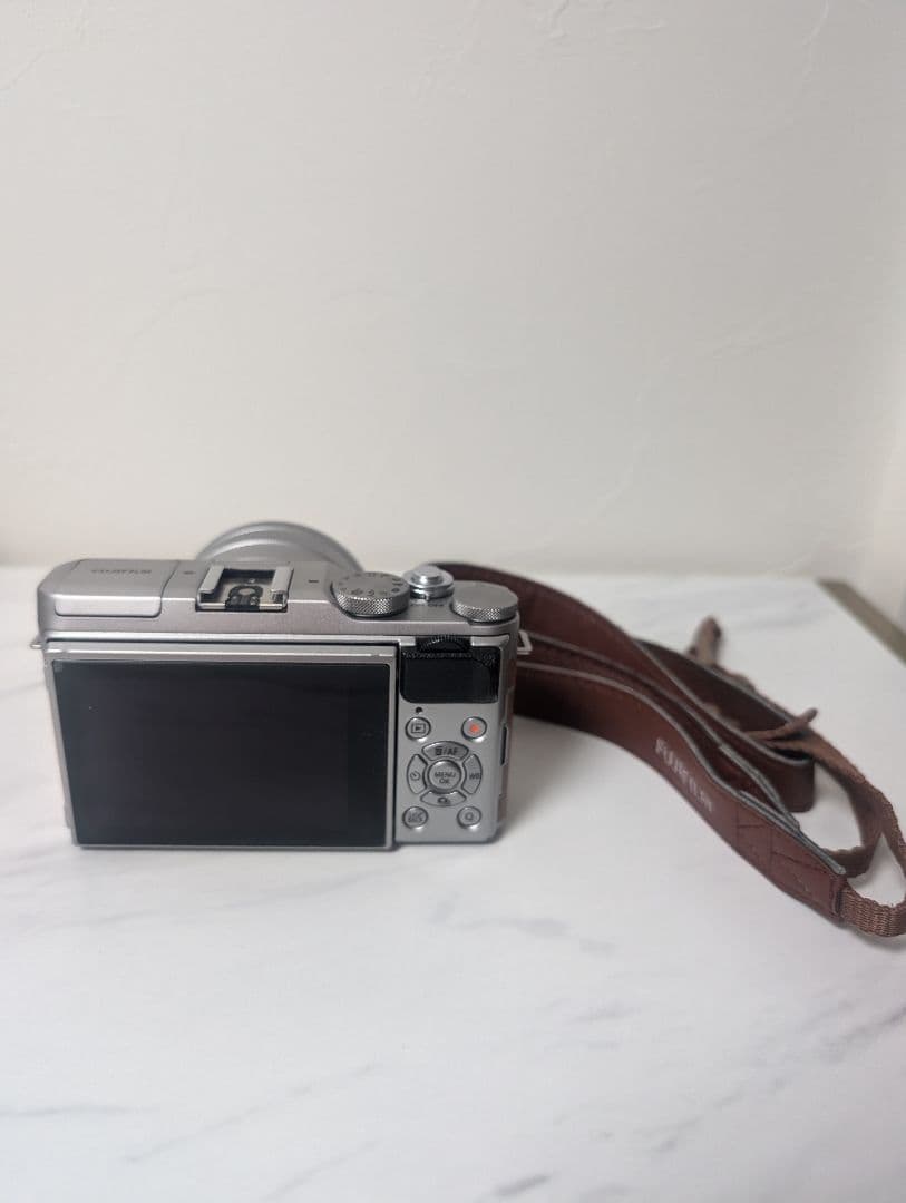 FUJI FILM X-A5 ミラーレス一眼レンズキット BROWN