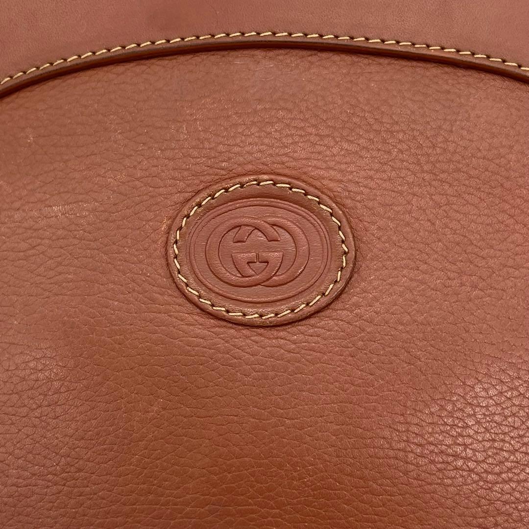 GUCCI ショルダーバッグ ポシェット 斜めがけ インターロッキング レザー