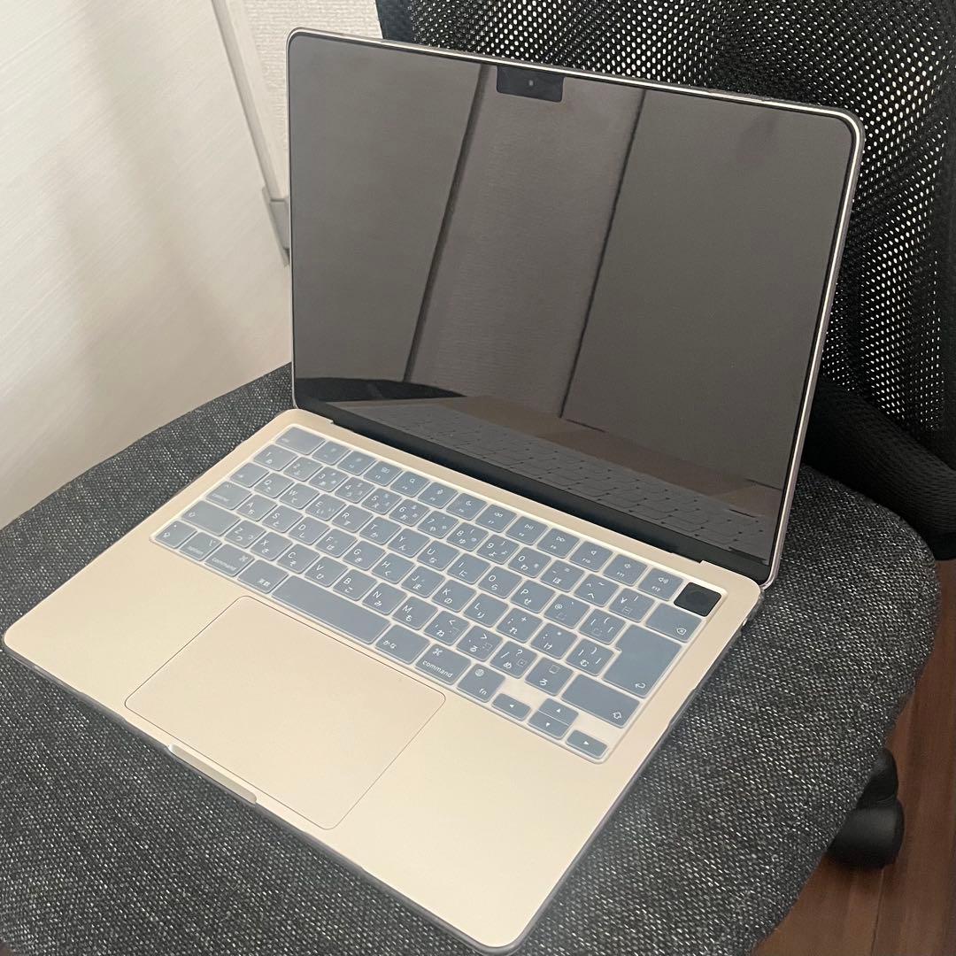 【 美品 】 MacBook Air M2 スターライト8GB 256GB
