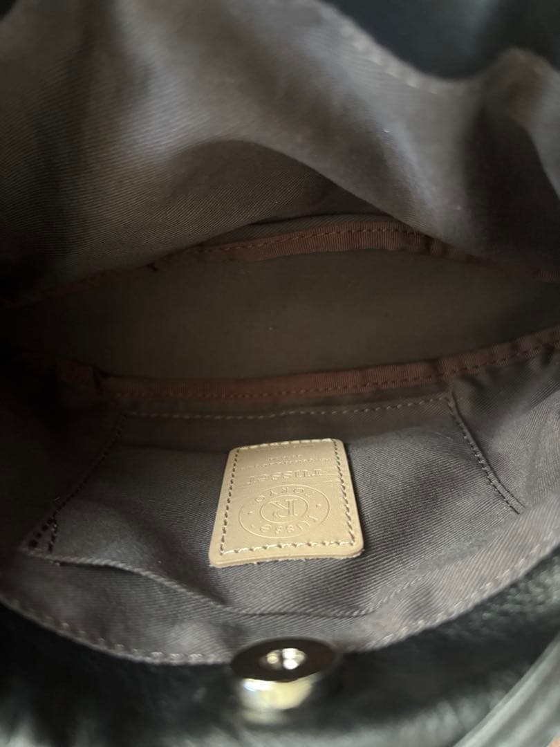 russet レザー巾着4WAYミニショルダーバッグ【ブラック】