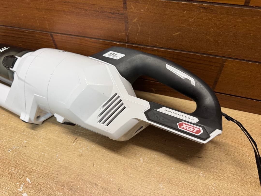 マキタ・掃除機／４０Vmax・充電式クリーナ／CL003GZW