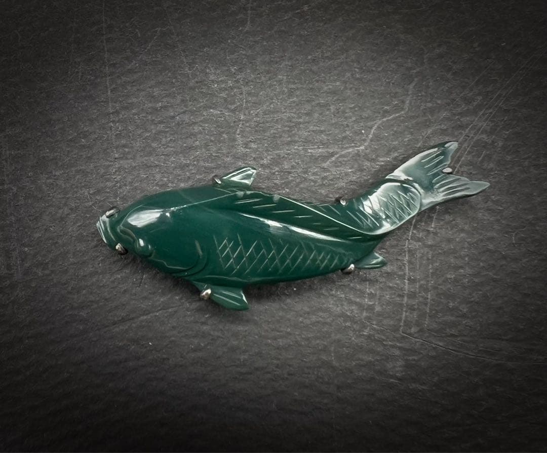 骨董品 時代物 幸運の鯉　帯留め 和装小物 アンティーク　アクセサリー