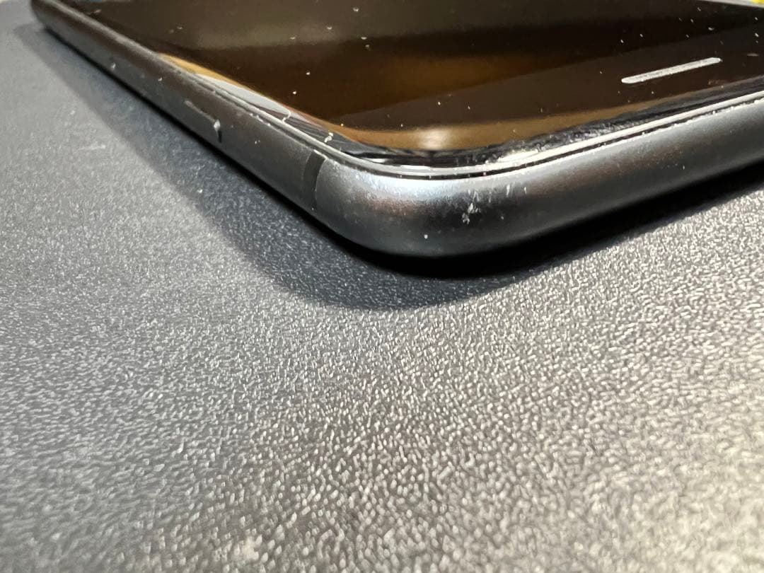 Apple iPhone 8 ブラック 動作確認済み