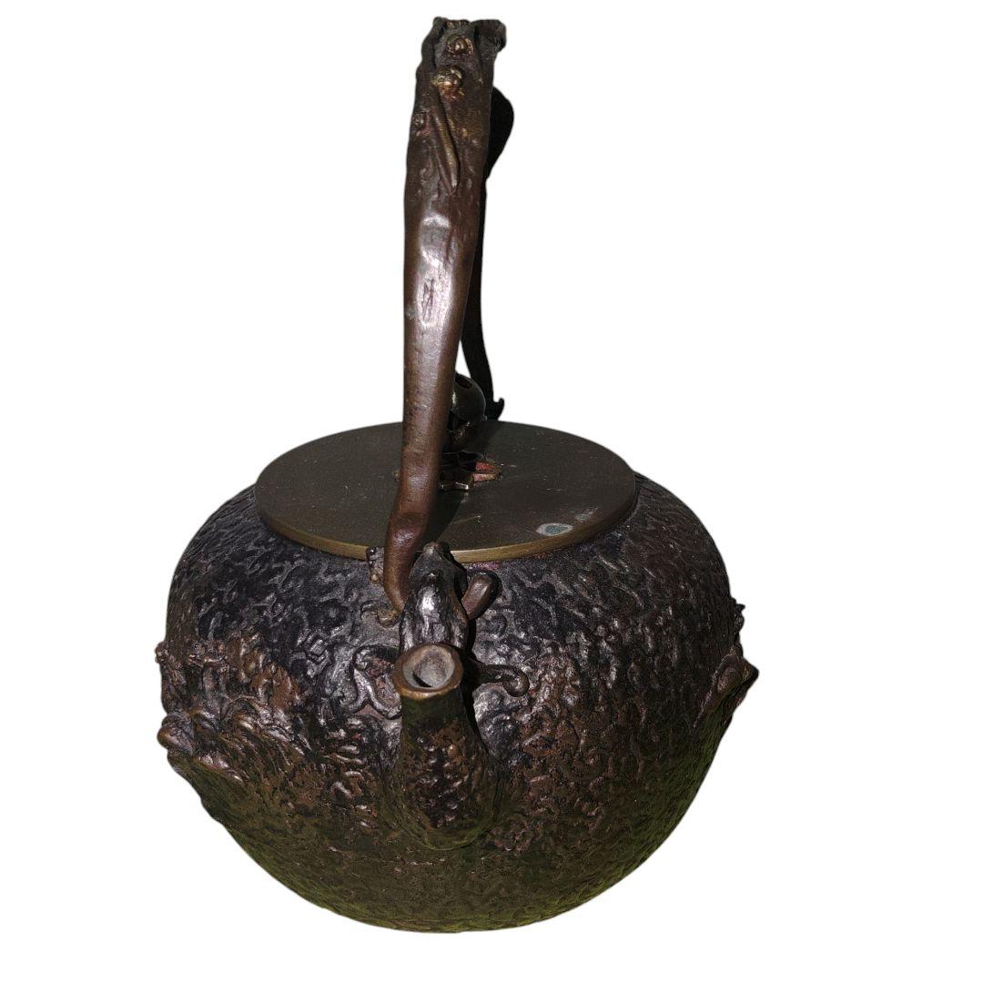 亀文堂　楼閣文銅瓶　銅蓋