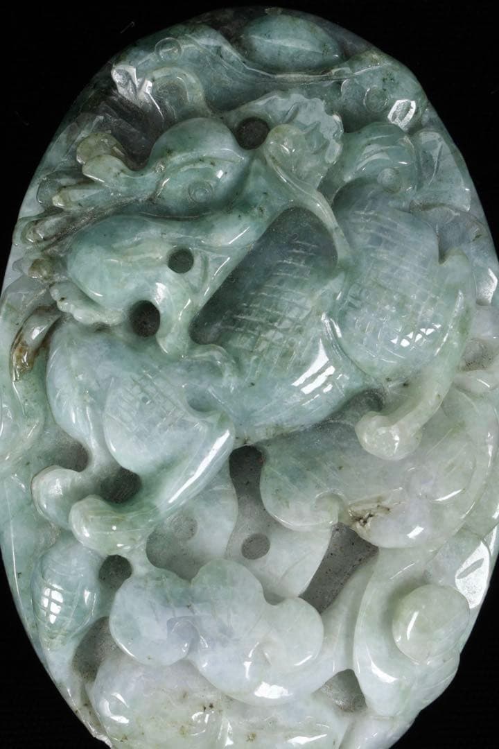 【中国美術】天然翡翠 青翡翠　紺入り手彫 龍麒麟細密彫刻 握り石根付 文鎮 唐物