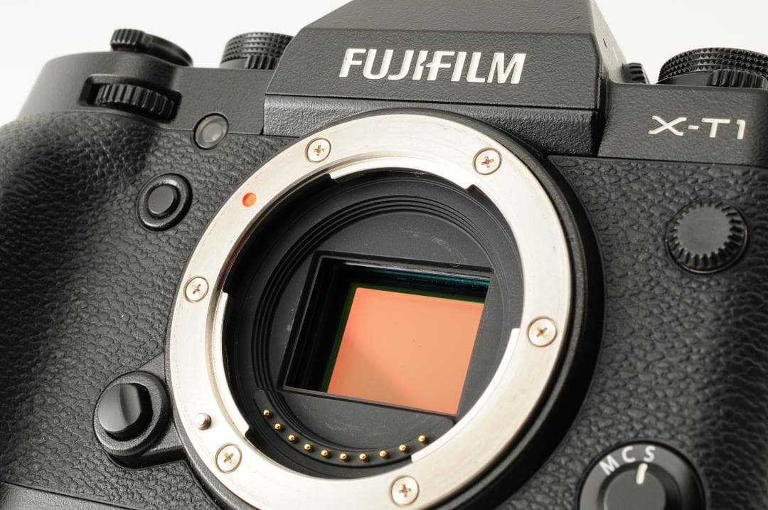 【美品】フジフィルム FUJIFILM X-T1 《シャッター回数 16回》