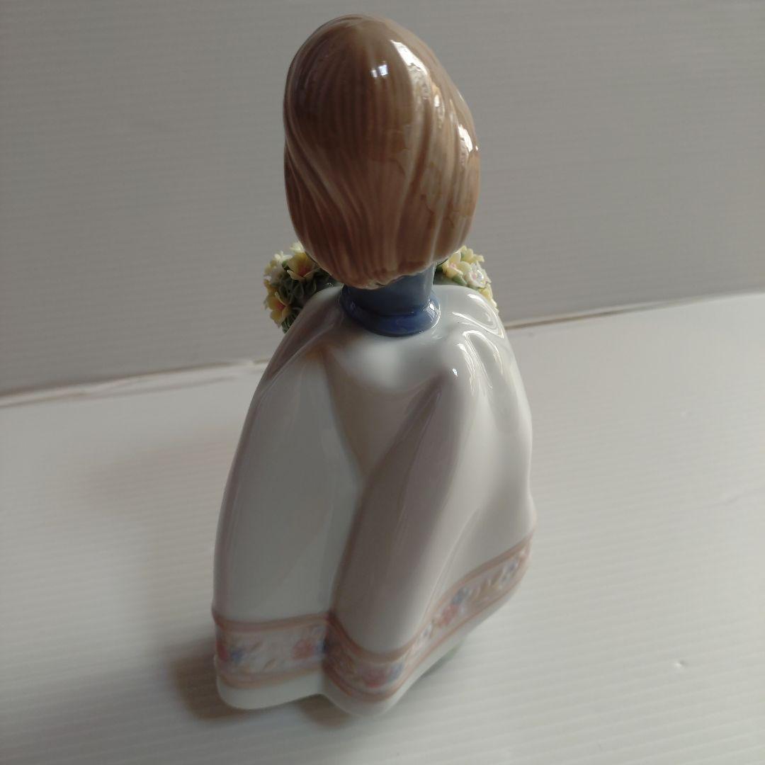 未使用 LLADRO リヤドロ 五月の花 箱付き ポーセリン　フィギュリン