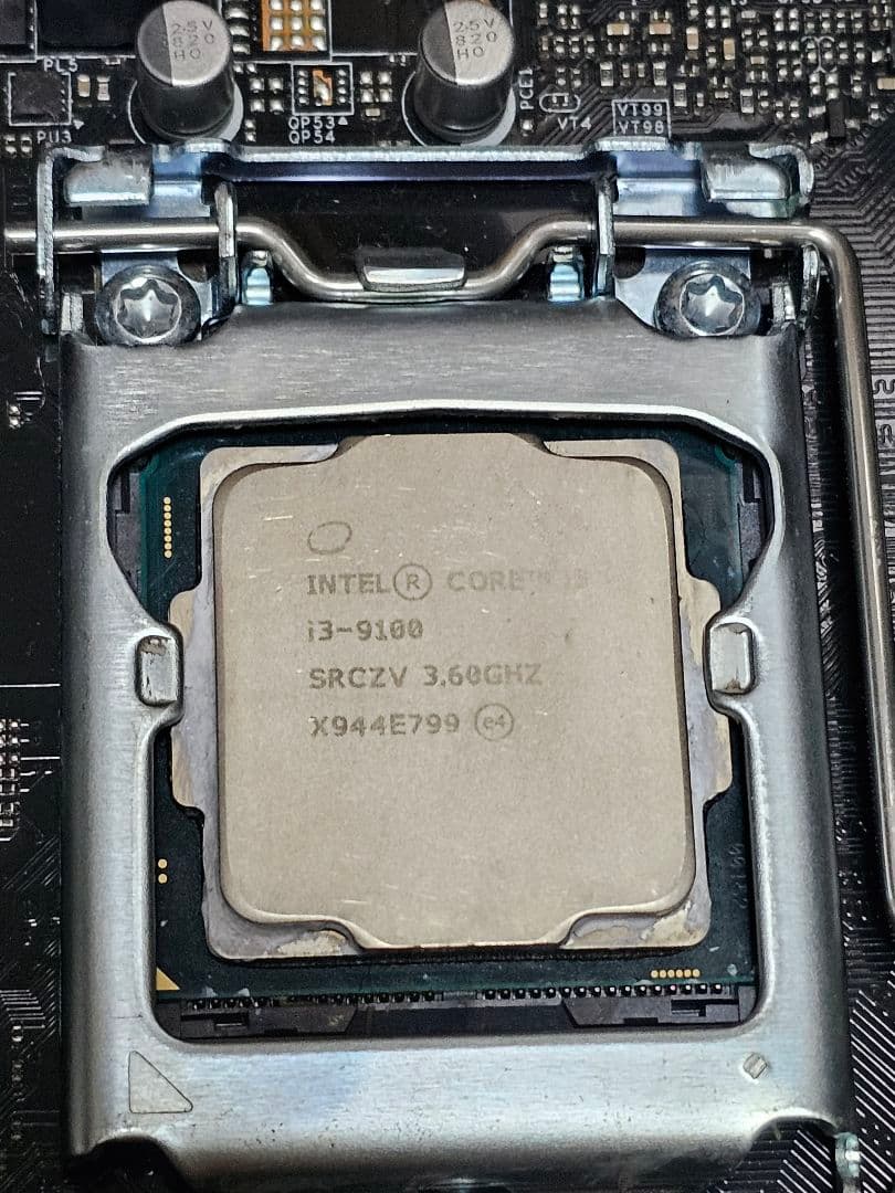 B360 i3 9100 DDR4 4GB ×2 計 8GB