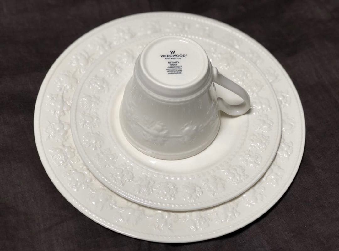  フェスティビティモーニングセットブルーとホワイトのペア