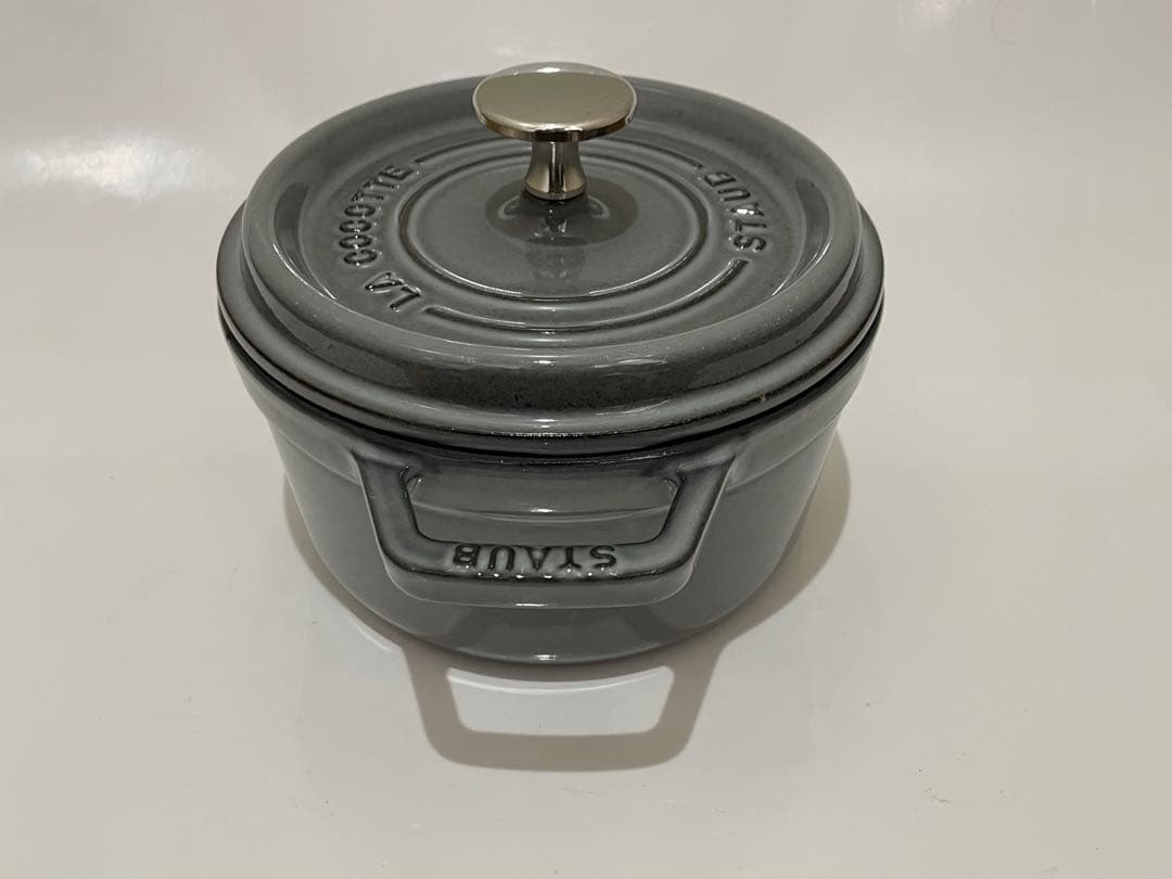 ストウブ　ココット 16cm グレー